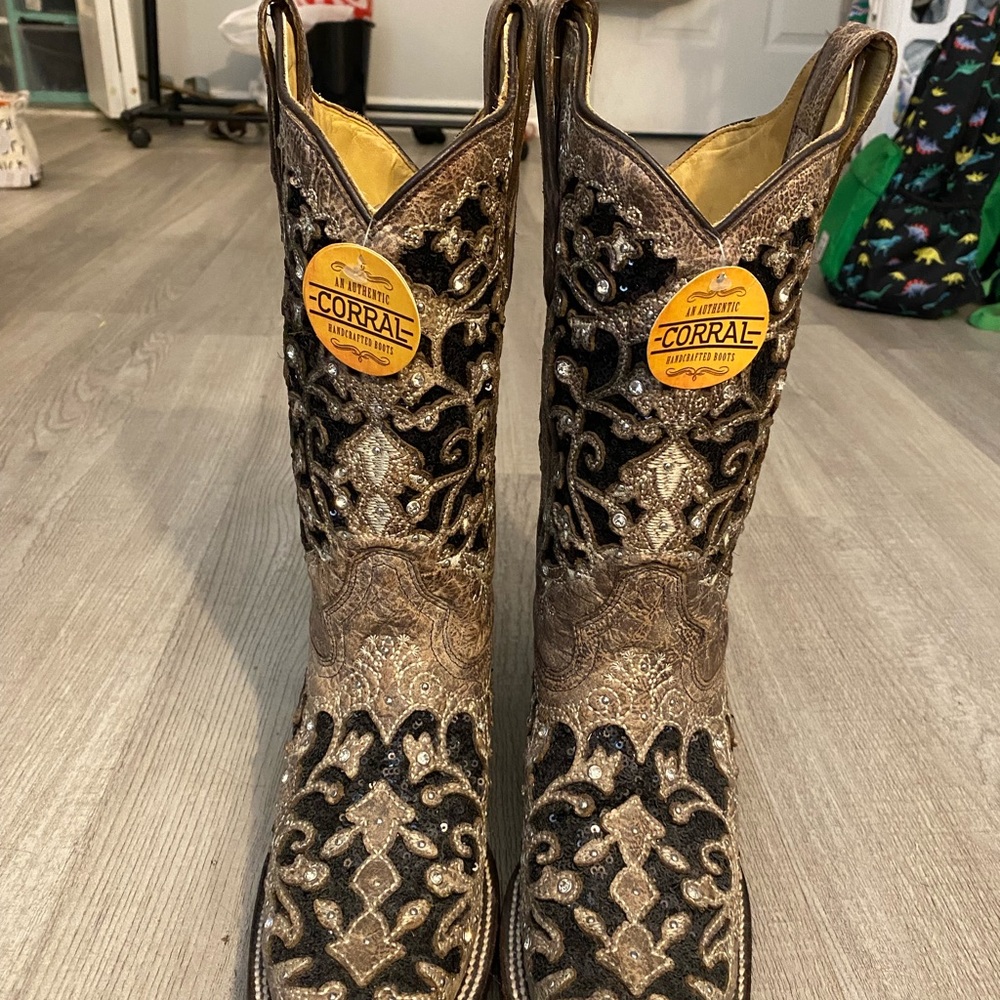Corral cowgirl boots